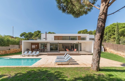 L'Escala Villa | Claudia: Exclusive villa 100 m. from the beaches of Empurias