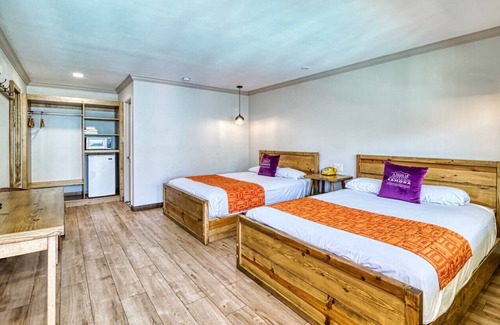 Ramona Cabin | Clean 2 Double Bed Room in Ramona Wineries