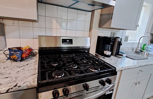 Shreveport House | Clean and Cozy Home Ready for Your Stay!