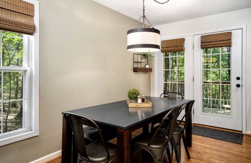 Basye House | CLEAN + COZY 3BD/2BA/Office | WiFi | Fire Pit! Minutes to Bryce Resort!