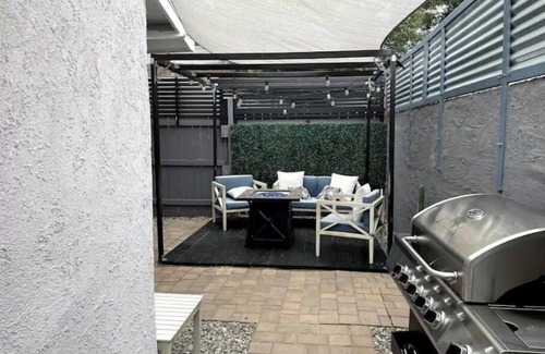 Anaheim Colony Historic District House | CLEAN|LUXURIOUS| COZY HOME| 2.4MILES FROM DISNEY