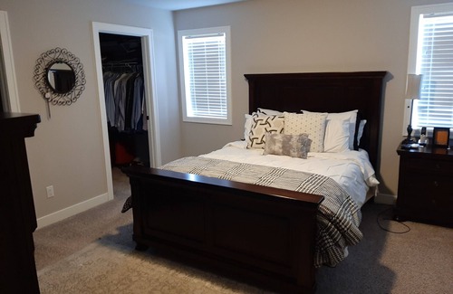 De Forest Condo | Clean new construction
