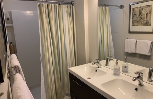 Belcaro House | ** CLEAN, QUIET & WONDERFUL HOME IN ONE OF DENVER’S FINEST NEIGHBORHOODS! **