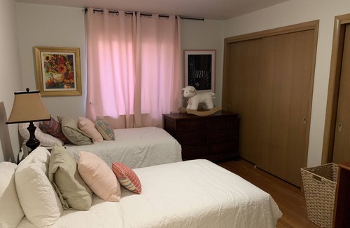 Belcaro House | ** CLEAN, QUIET & WONDERFUL HOME IN ONE OF DENVER’S FINEST NEIGHBORHOODS! **