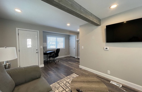 Royal Oak House | Clean, Safe, Modern Home Away from Home