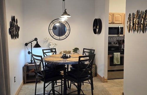 Clearwater Condo | Clearwater Condo w/Pool Access, 4Mi to Beach!