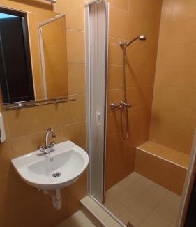 Szazhalombatta Apartment | Clementine Apartman