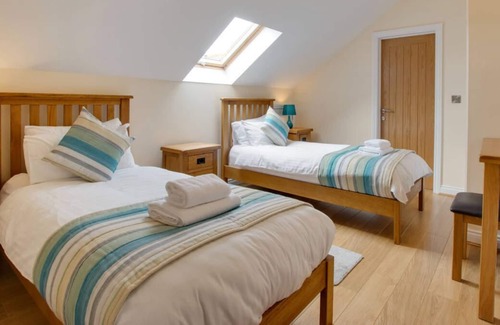 Horton House | Clementine Cottage in the beautiful Swansea