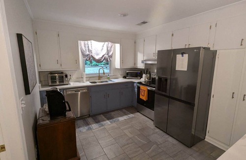 Clemson House | CLEMSON Newly renovated- quick access to Patrick Square and Downtown, Stadium.