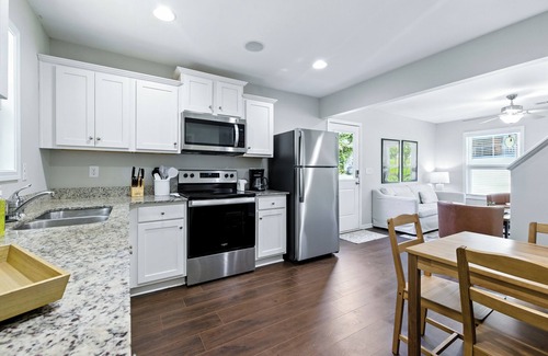 Clemson House | Clemson Weekend Rental- very close to campus, 4 Bedroom 3 Bathroom