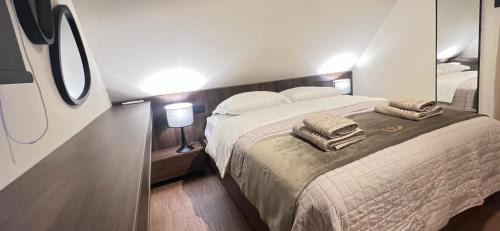 Volos City Centre Apartment | Cleopatra City Center Luxury E2 Maisonette
