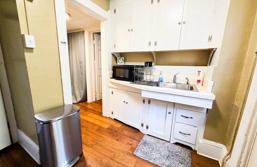 Cleveland House | Cleveland Loft Retreat – Near Downtown & Beach!