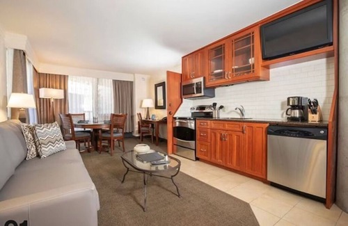 Salt Lake Mountain Resorts Cabin | Cliff Club, Snowbird, UT, sleeps 2-6, one week only March 13-20, 2026nPlus spa