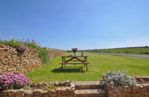 Bridport House | Cliff Farm No 2 Cottage