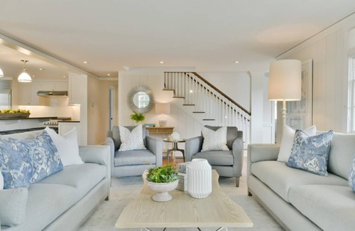 Nantucket Town House | Cliff Road Area - 6 Bdrm 4.5 Bath - Heated Pool, Outdoor Kitchen, Firepit