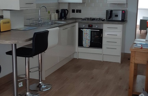 New Forest District Apartment | Cliff Top Studio, delightful self contained apartment, 50m from the Cliff Top.