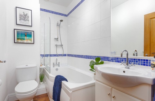 Lytham St. Anne's Apartment | Clifton Drive Beach Retreat, One Bed Apartment, Dog Friendly