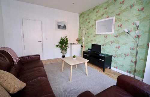 Belfast Apartment | Clifton Park