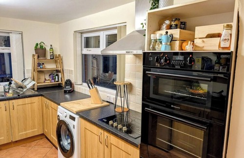 Belfast Apartment | Cliftonville Retreat - A Quiet North Belfast Stay