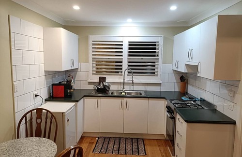 Mount Victoria House | Climbase - Entire guest suite in Mount Victoria, Australia