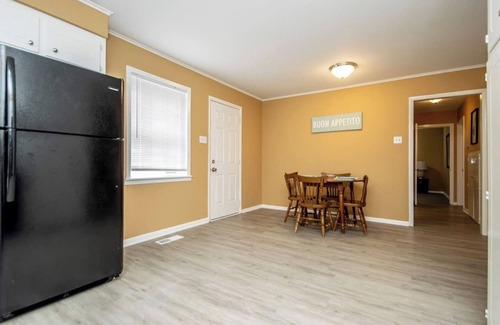 Little Rock House | Clint's Flat A- Perfectly Equipped For Long Stays