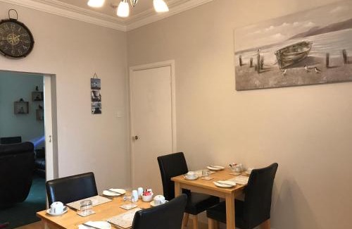 Paignton Bed & Breakfast | Cliveden Guest House