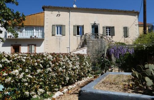 Causses-et-Veyran Bed & Breakfast | Clos du Magnolia