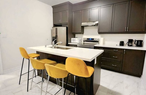 Wasaga Beach House | Close by Beach Paradise