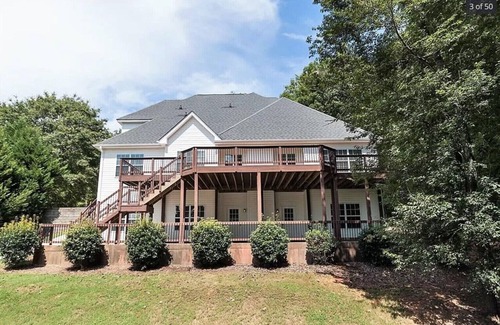 Fair Play House | Close to Clemson! Grand Lake Hartwell Escape 7 Bedroom Lakefront Home