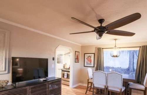 Prescott House | *Close to Downtown* Cozy retreat *A/C *BBQ