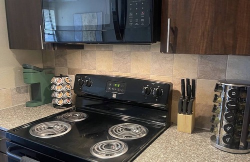 Lazybrook/Timbergrove Apartment | Close to downtown Houston: free gated parking