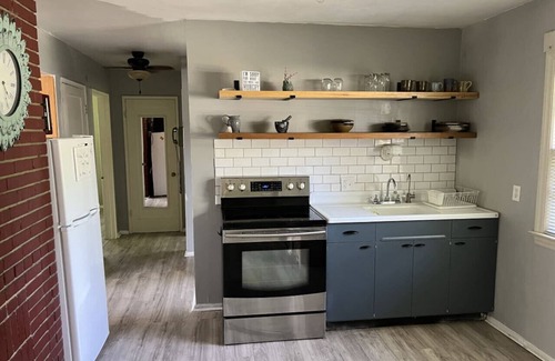 Greensboro Apartment | Close to Downtown-Primary on Main-Fast Internet