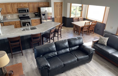 Bozeman House | Close to Downtown with Mountain Views