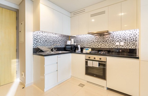 Sheikh Zayed Road Apartment | Close to Dubai Water Canal 1BR with Balcony, Aykon City 2 Tower C, Business Bay