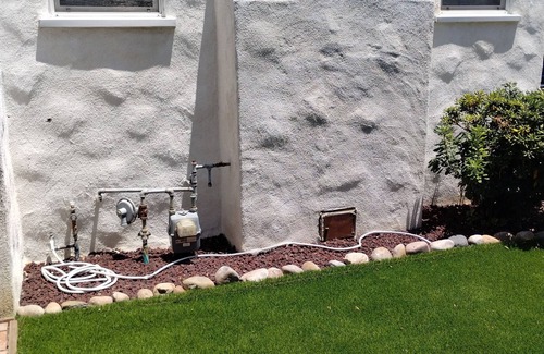 El Cerrito House | CLOSE TO EVERYTHING FUN - Charming 2-BR/2 BA house in San Diego WiFi AC parking