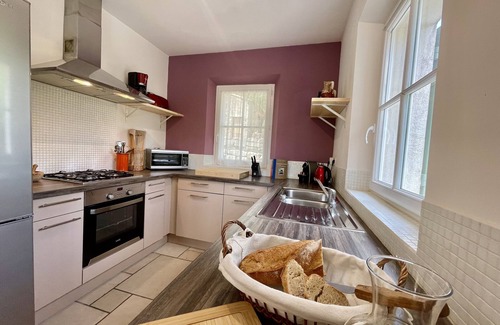 Saint-Saturnin-les-Apt House | Close to the village, private pool, view of the Luberon