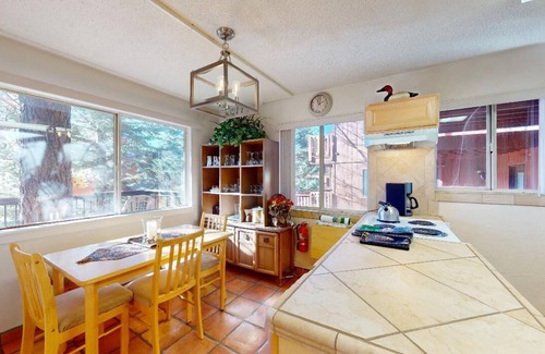 Angel Fire Condo | Close to Lifts | WIFI | Easy Access | Angel Fire Chalet 5