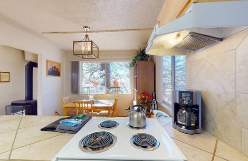 Angel Fire Condo | Close to Lifts | WIFI | Easy Access | Angel Fire Chalet 5