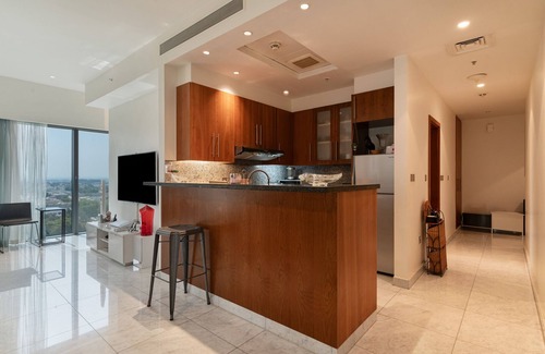 DIFC Apartment | Close to Metro 1 Bedroom at Central Park Towers