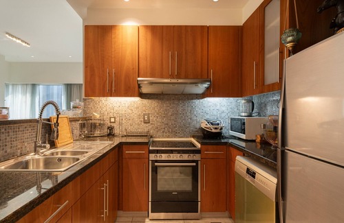 DIFC Apartment | Close to Metro 1 Bedroom at Central Park Towers