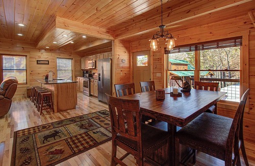 Pigeon Forge House | Close To Pigeon Forge Attractions/Seasonal Outdoor Pool/Perfect For Families!