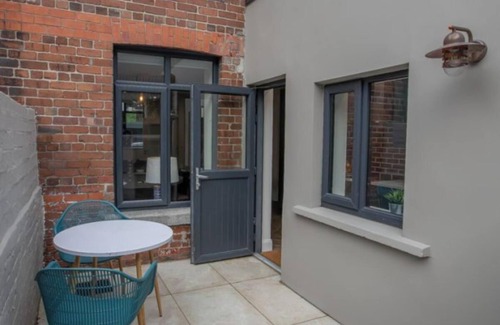 North Wall Apartment | Close to Spencer Dock 3 Bedroom Apartment