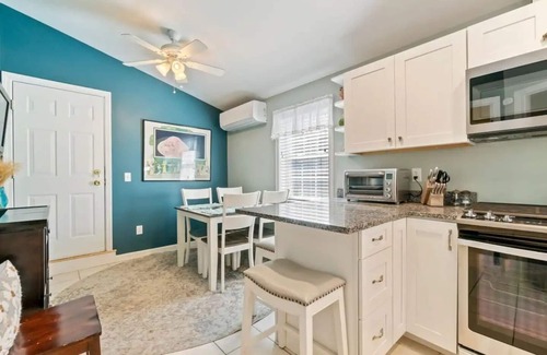 Wells House | Close to the beach | Combo of 1 brd and 2bdr units booked together
