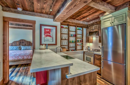 Olympic Valley Ski Chalet | Close to the Lifts and Village with Free Valley Wide Shuttle Service