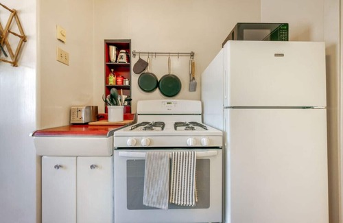 Sam Hughes House | Close to U of A/Patio/1 BR 1 BA/Sam Hughes