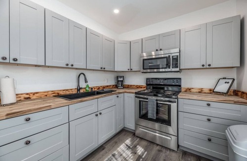 Bangor Apartment | *Closed Listing - Not Bookable*