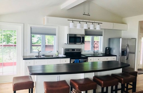 Douglas House | Closest Cottage to Lake Michigan for Miles!
