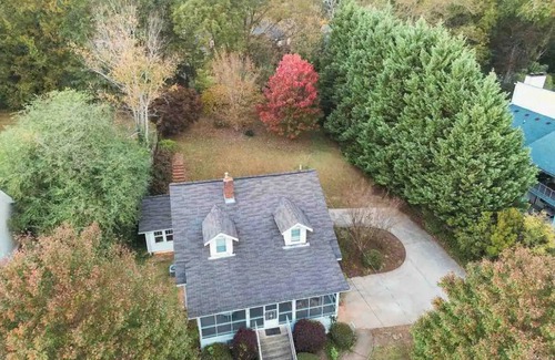 Gainesville House | Closest to DOWNTOWN! Pet Friendly