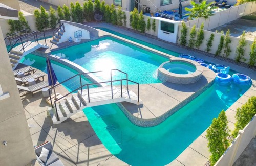 Coachella House | Clost to Festivals, Golf, Sunshine, and more!