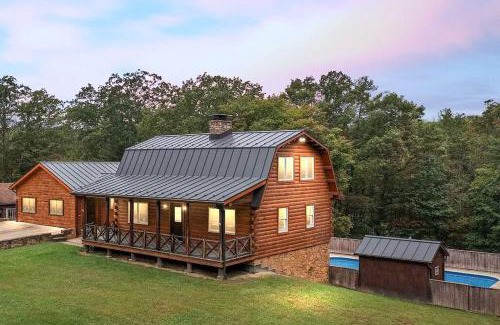 Star Tannery House | Cloud Nine: Have it All, Pool with Hot Tub and Secluded Lake!